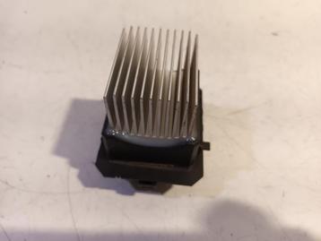 KACHELWEERSTAND Renault Clio IV (5R) (T1017845R) beschikbaar voor biedingen