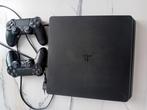 Ps4 met 2 controllers, Games en Spelcomputers, Ophalen of Verzenden, Zo goed als nieuw, Met 2 controllers