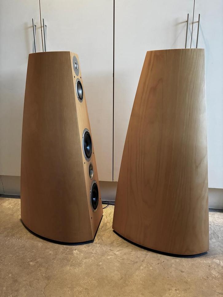 Top Klasse JBL Tik6 luidsprekers - 300 Watt 8 Ohm, Audio, Tv en Foto, Luidsprekerboxen, Zo goed als nieuw, Front, Rear of Stereo speakers