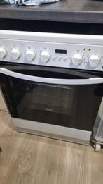 Inductie kookfornuis met warme luchtoven, Elektronische apparatuur, Hete lucht, Zo goed als nieuw, Oven met grill, Vrijstaand