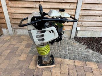 Stamper Mikasa beschikbaar voor biedingen