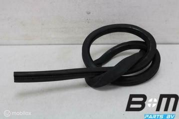 Achterkleprubber VW Passat CC 3C8827705A beschikbaar voor biedingen