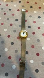 Montre guess dorée, Handtassen en Accessoires, Horloges | Dames, Ophalen, Zo goed als nieuw, Guess