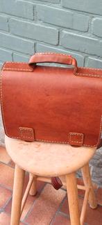 Lederen handtas met riem, Ophalen, Zo goed als nieuw