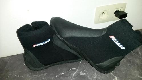 Pegaso antislippantoffels van neopreen (nieuw)., Watersport en Boten, Duiken, Nieuw, Overige typen, Ophalen of Verzenden