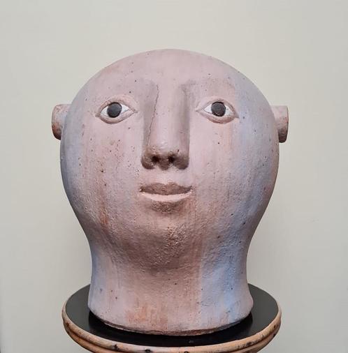 Odile Kinard keramische buste, Getekend monogram 'OK'. 1996, Antiek en Kunst, Antiek | Keramiek en Aardewerk, Ophalen