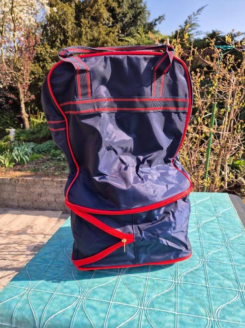 Speciale reistas, Handtassen en Accessoires, Tassen | Reistassen en Weekendtassen, Zo goed als nieuw, Rood, Wieltjes, Ophalen of Verzenden