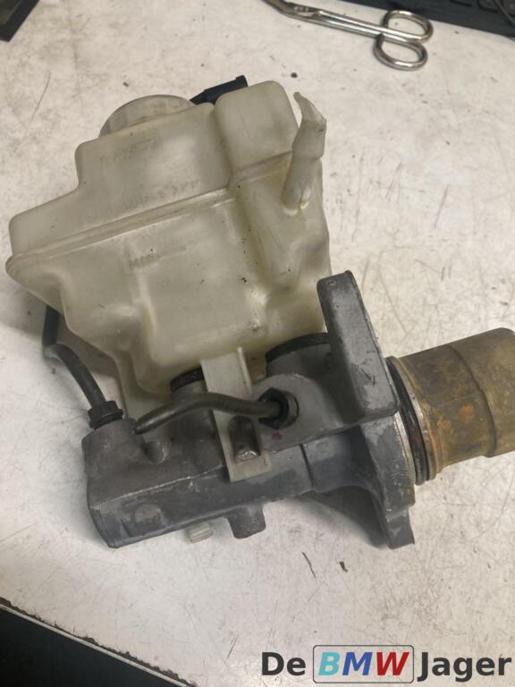 Hoofdremcilinder BMW 5-serie E39 E38 32067150, Auto-onderdelen, Remmen en Aandrijving, BMW, Gebruikt, Ophalen of Verzenden