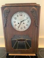 Antieke klok, Enlèvement