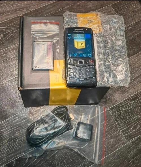 Nieuw compleet blackberry pearl 9100 met doos en oplader leu, Telecommunicatie, Mobiele telefoons | Hoesjes en Screenprotectors | Blackberry