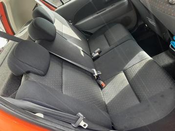 HOEDENPLANK Daihatsu Sirion 2 (M3) (01-2005/06-2013) beschikbaar voor biedingen