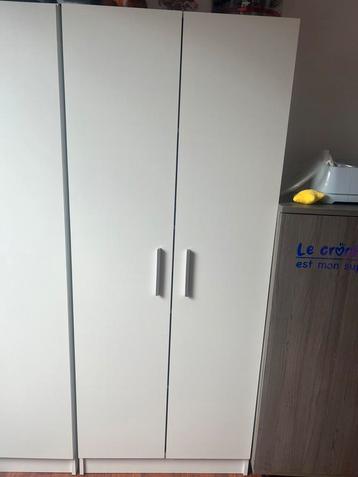 Armoire NEUF beschikbaar voor biedingen