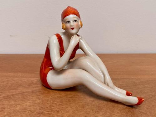 ANTIEK PORSELEINEN BEELDJE BADSTER ART DECO BORD UIT 1930, Antiek en Kunst, Antiek | Porselein, Ophalen of Verzenden