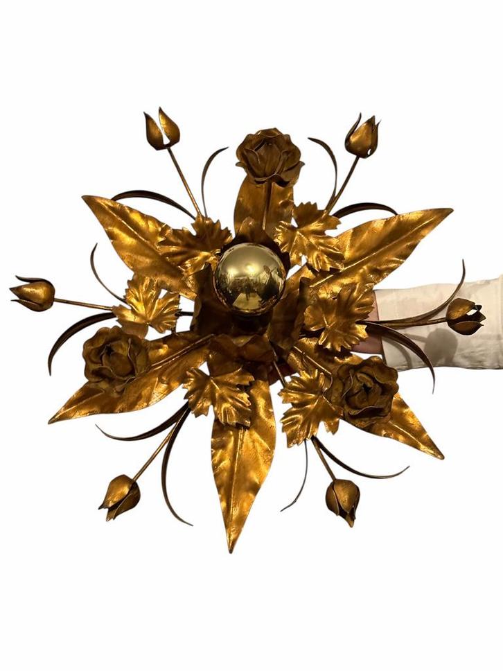 Lampe à fleur/plafonnier vintage en métal doré, Antiquités & Art, Antiquités | Éclairage, Enlèvement ou Envoi
