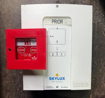 Slylux rookkoepel centrale beschikbaar voor biedingen