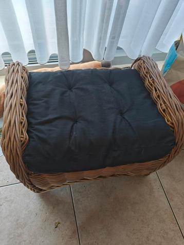 Pouf en rotin, Enlèvement, Comme neuf