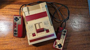 Lot Famicom - console + disk system + 53 games