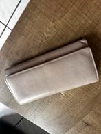 Oude portomonnee vrouwen, Gebruikt, Beige, Leder, Ophalen
