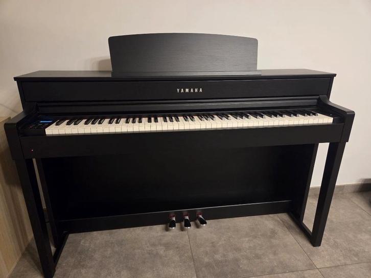 Yamaha Clavinova CLP545, in nieuwstaat, Musique & Instruments, Pianos, Comme neuf, Piano, Noir, Digital, Enlèvement