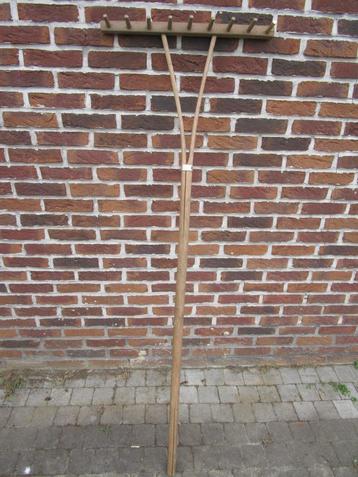 Hark (oud houten model antiek) beschikbaar voor biedingen