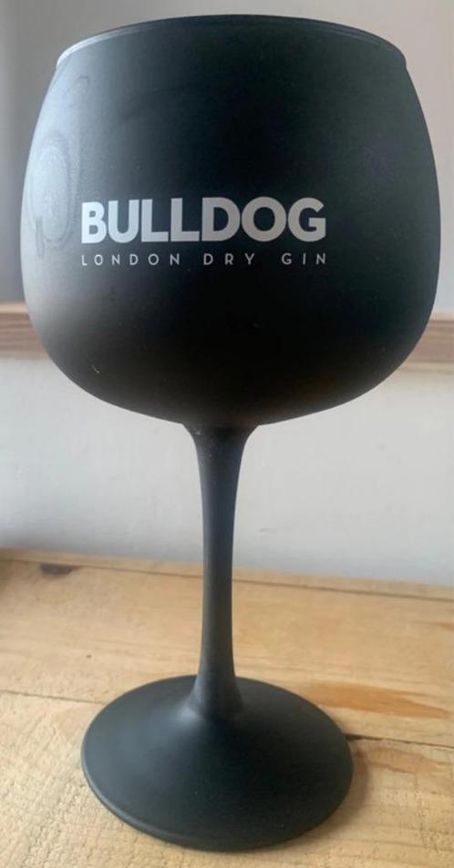 Bulldog - London Dry Gin, Verzamelen, Glas en Drinkglazen, Zo goed als nieuw, Waterglas