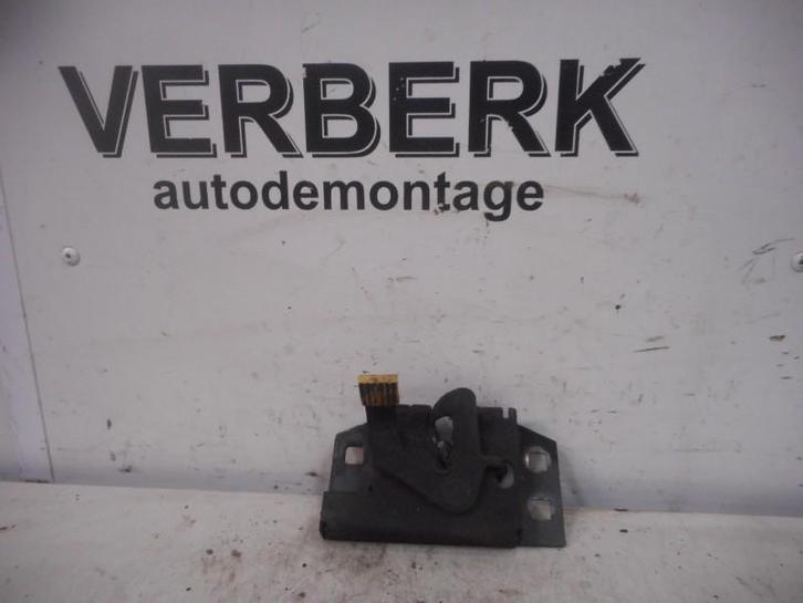 MOTORKAP SLOT Ford Mondeo II (01-1996/09-2000), Auto-onderdelen, Carrosserie, Ford, Gebruikt