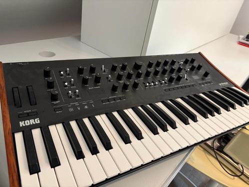 Korg Prologue-8 – Analoge poly synth | 8-voice | 49 keys, Muziek en Instrumenten, Synthesizers, Zo goed als nieuw, 49 toetsen