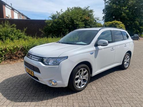 Mitsubishi Outlander 2.0 PHEV Instyle, Auto's, Mitsubishi, Bedrijf, Outlander, ABS, Achteruitrijcamera, Bluetooth, Cruise Control