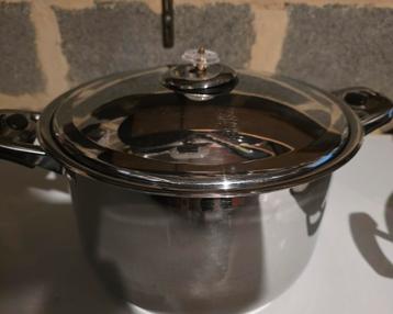Marmite Grande Casserole Neuve LIRE ANNONCE, Enlèvement ou Envoi, Comme neuf