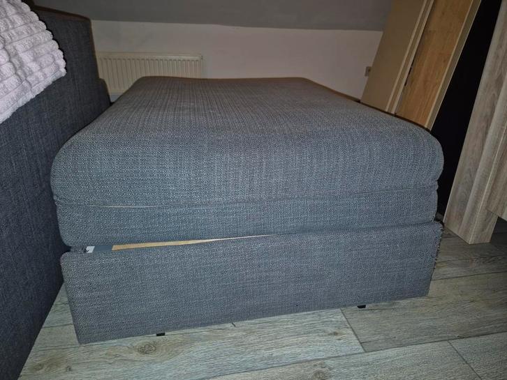 Pouf convertible en lit d'une personne, Maison & Meubles, Canapés | Repose-pieds & Poufs, Comme neuf, Enlèvement