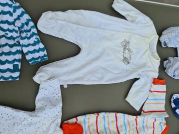 pyjama met auto Noukies 1m/56cm beschikbaar voor biedingen