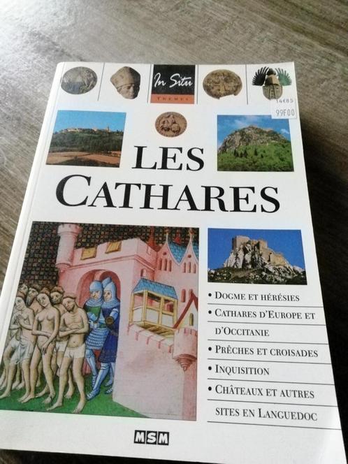 Les Cathares boek softcover Franstalig, Boeken, Geschiedenis | Wereld, Zo goed als nieuw, Europa, 14e eeuw of eerder, Ophalen of Verzenden