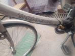 Vrouwenfiets, Ophalen