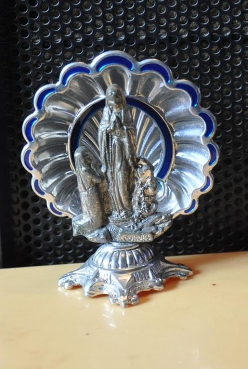 vierge de lourdes socle au coquillage, Antiquités & Art, Antiquités | Objets religieux, Enlèvement ou Envoi