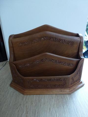 Ancien range document en bois sculpté, Enlèvement ou Envoi