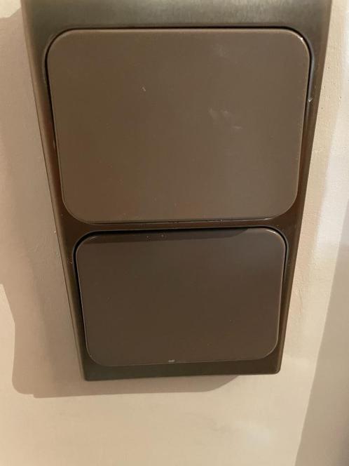 Te koop gevraagd: schakelaars/stopcontacten Legrand Diplomat, Doe-het-zelf en Bouw, Elektriciteit en Kabels, Ophalen of Verzenden