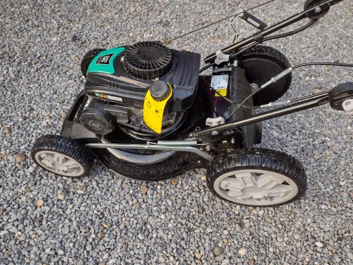 Zelfrijdende grasmaaier op benzine, Tuin en Terras, Zitmaaiers, Zo goed als nieuw, 90 tot 120 cm, Elektrische starter, Ophalen