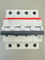 ABB - Automaat VY30 4P C25 3kA (1x), Doe-het-zelf en Bouw, Ophalen, Nieuw, Overige typen