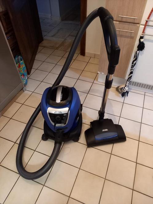 Aspirateur Pro-Aqua PA 03, Electroménager, Aspirateurs, Comme neuf, Autres types, 2000 watts ou plus, Réservoir, Enlèvement