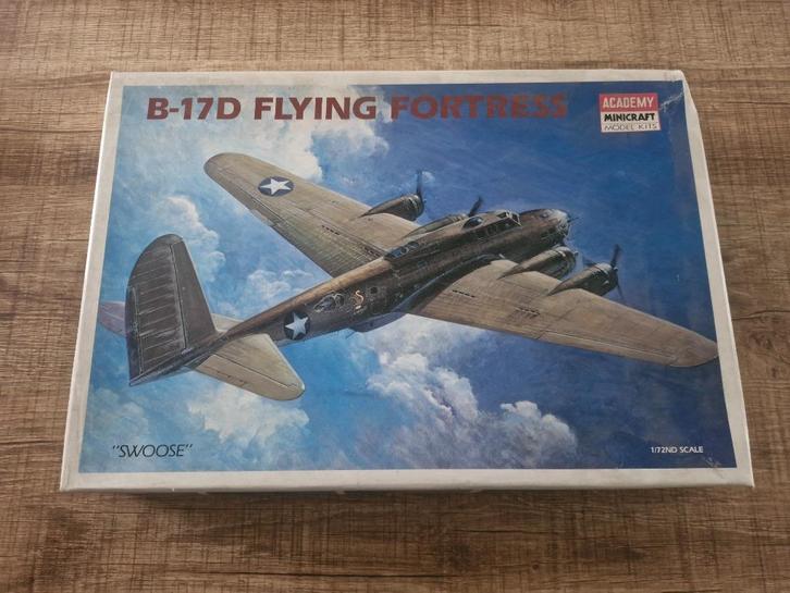 Academy B-17D Flying Fortress Swoose 1/72, Hobby & Loisirs créatifs, Modélisme | Avions & Hélicoptères, Comme neuf, Avion, 1:72 à 1:144