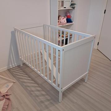 Ikea babybed + aerosleep matras  beschikbaar voor biedingen