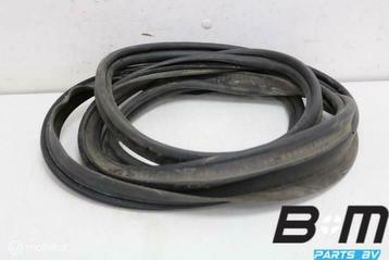 Achterkleprubber Audi A4 8W Limo Facelift 8W5827705D beschikbaar voor biedingen