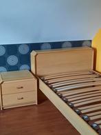 bedden, Huis en Inrichting, Slaapkamer | Bedden, Ophalen, 90 cm, Zo goed als nieuw, 200 cm