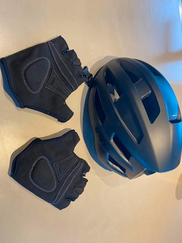 matzwarte koershelm 54-58cm ABUS + handschoenen GripGrap beschikbaar voor biedingen