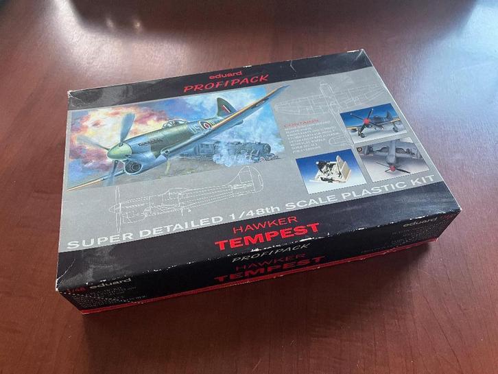 Maquette Spit 1/48 ème, Hobby en Vrije tijd, Modelbouw | Vliegtuigen en Helikopters, Ophalen of Verzenden