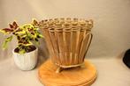 Vintage bamboe bloempot op pootjes, Enlèvement ou Envoi, Utilisé, Intérieur