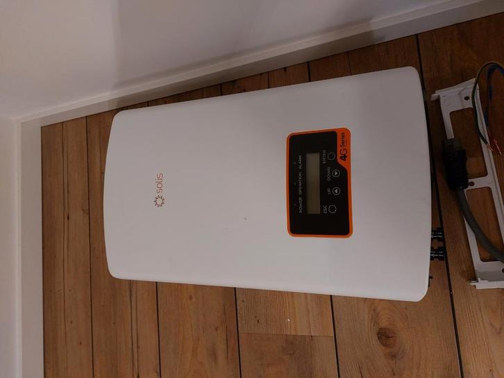 Omvormer Solis 1P4.6K-4G, Doe-het-zelf en Bouw, Zonnepanelen en Toebehoren, Gebruikt, Ophalen
