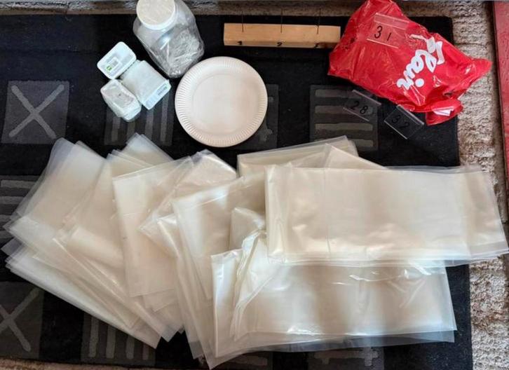 Volledig pakket voor eetfestijn!, Hobby en Vrije tijd, Feestartikelen, Zo goed als nieuw, Feestartikel, Ophalen