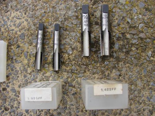 Jeux de tarauds en état neuf à vendre soit au détails ou le, Doe-het-zelf en Bouw, Gereedschap | Handgereedschap, Nieuw, Ophalen