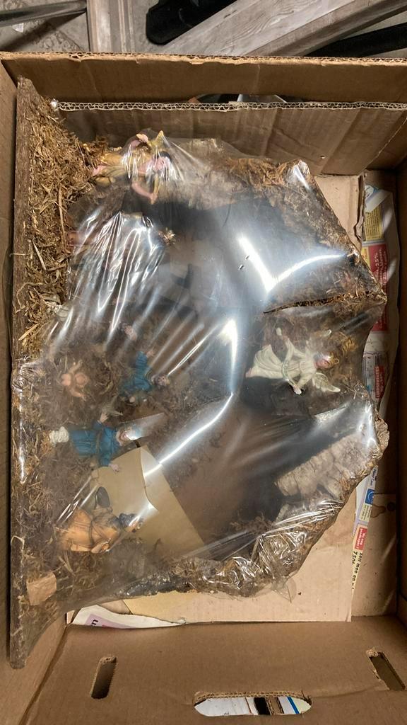 Excentrieke kerststal altijd ingepakt geweest, Verzamelen, Religie, Zo goed als nieuw, Christendom | Katholiek, Overige typen